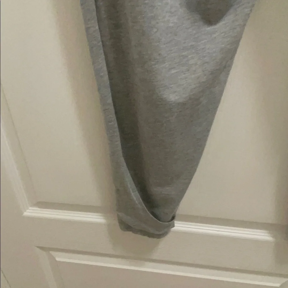 Lululemon beautiful yoga pants open two sides to be comfy when moving around.
